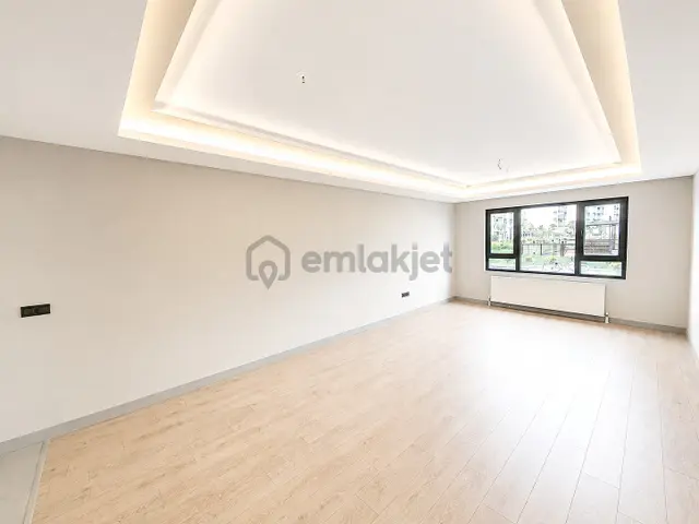 Referans Ankara'da Kiralık 3+1-b Tipi Giriş Ön Cephe Daire 2