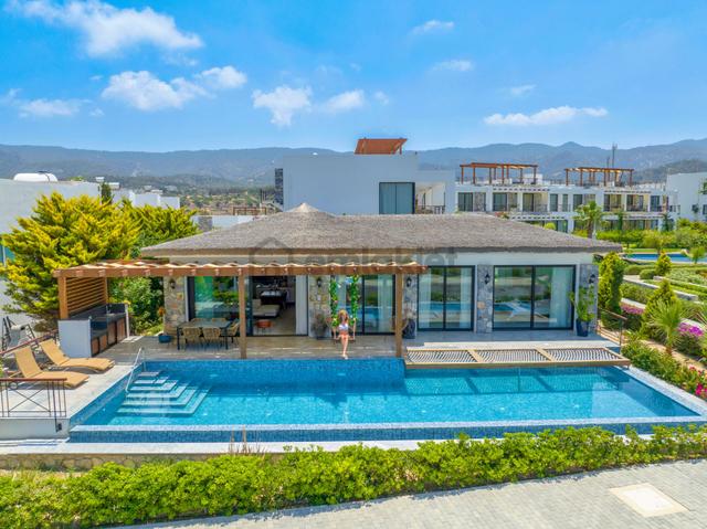 Güneş, Deniz Ve Kazanç: Maldıves Homes 1