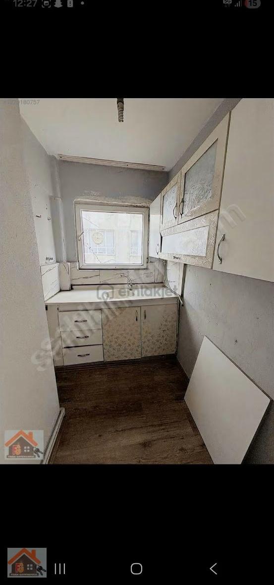 Yalova Merkez Bahçelievlerde Denize Sıfır Satılık 1+1 Daire 4