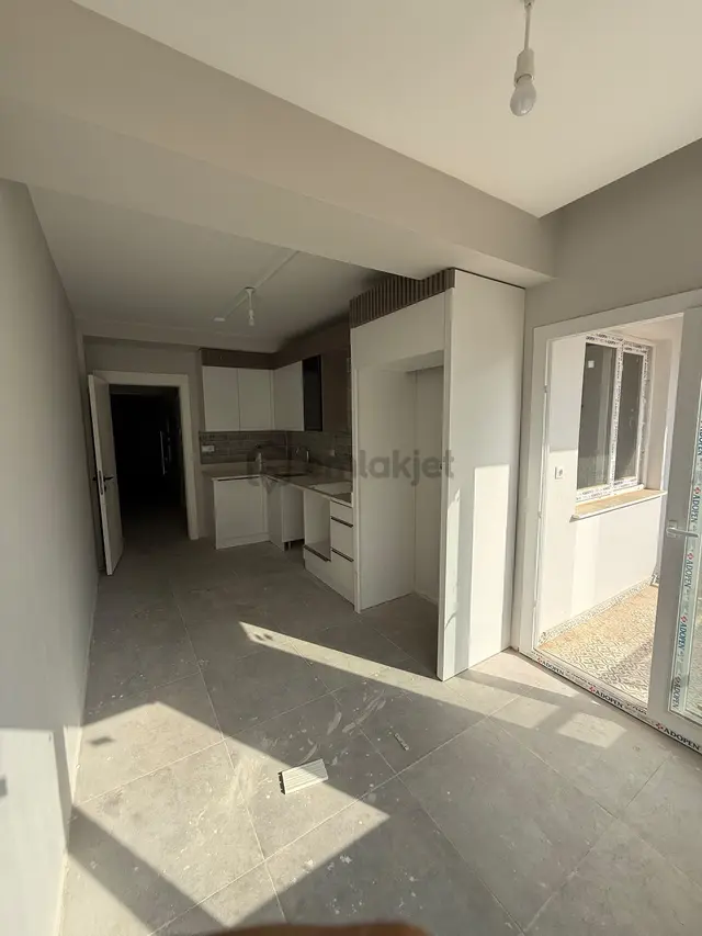 Kozan Gayrimenkulden Remzioğuz Civarı Sıfır Lüks Kiralık Daire 4