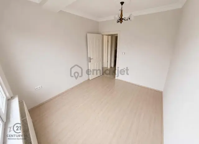 Eyüp 4+1 Kiralık Metro Yanında, 3 Balkonlu Geniş Ve Ferah Daire 2