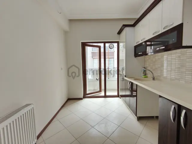 Eksen'den Merkezi Konumda Yıldıztepe'de 3+1 Giriş Kat Daire 2