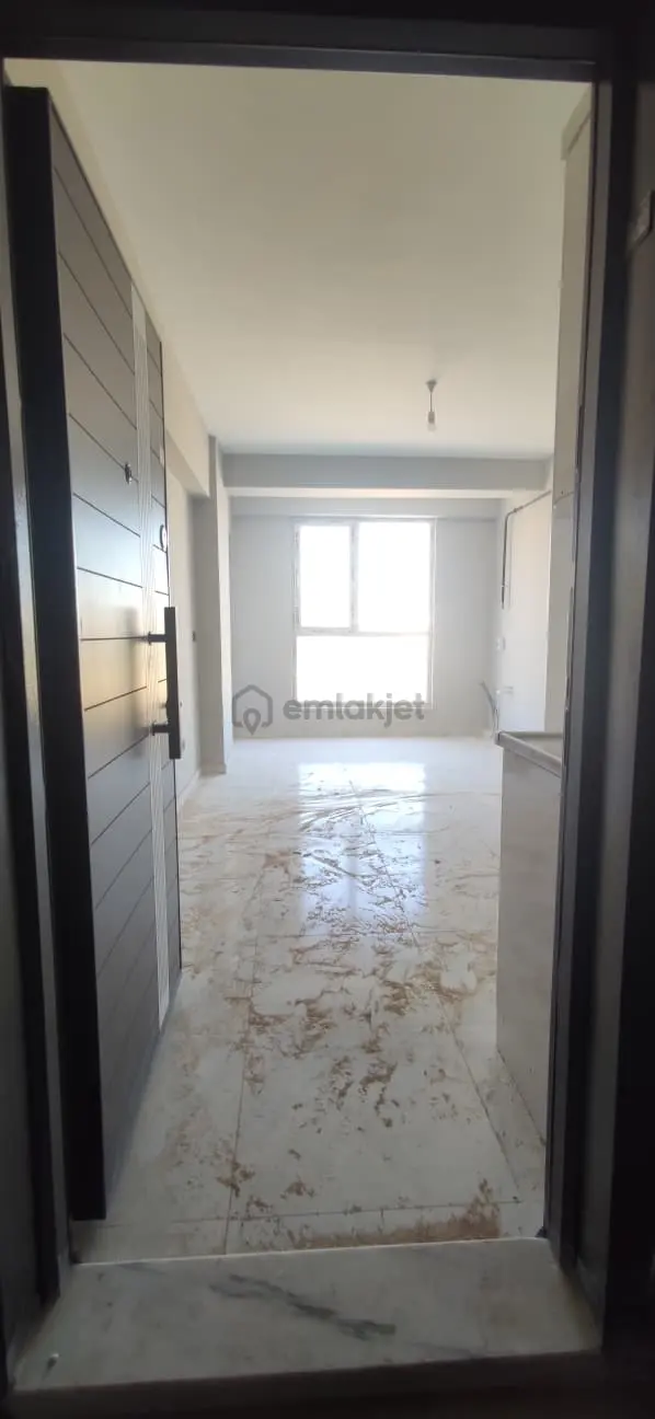 Enzade Emlak'tan Yunus Emre Mahallesinde Satılık 1+1 Daire 1