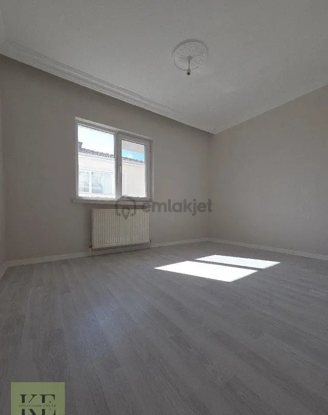 Sincan Ankara Mareşalda 3+1 Katta Yapılı Kiralık Daire 2