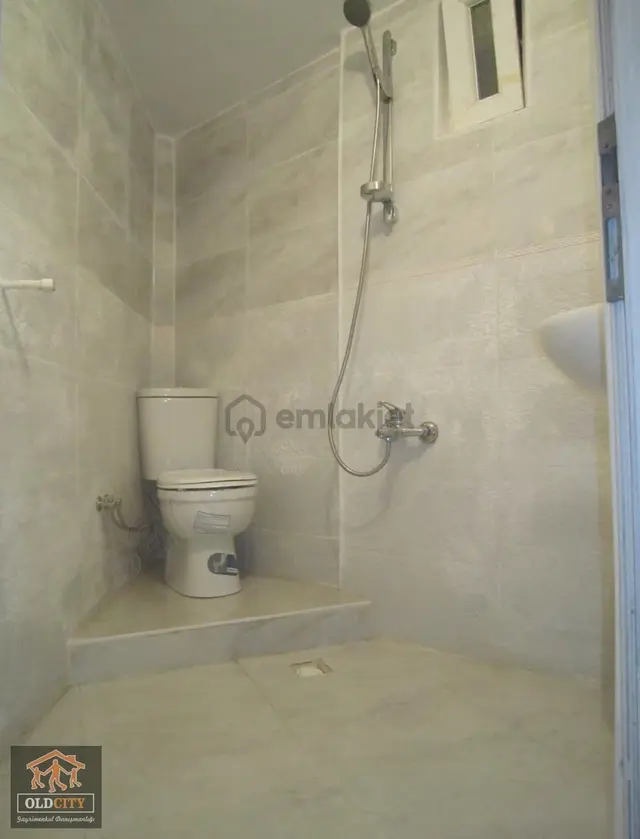 Old City'den Akdeniz Cd T.iş Bank Sokağı Fulleşyalı İçitadilatlı 3