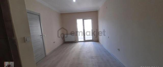Topçam Mahallesinde Oturuma Hazır Kiralık Sıfır 2+1 Daire 3
