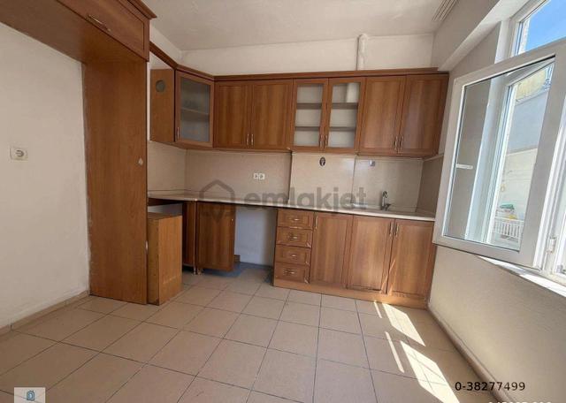 Kumluca Eskicami Mahallesi'nde Merkezi Konumda 3+1 Kiralık Daire 5