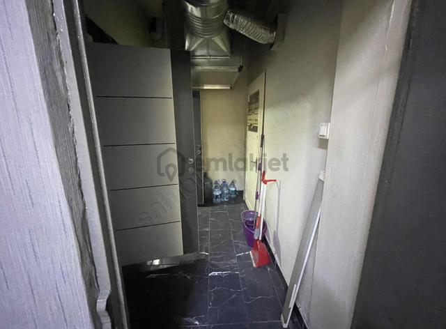 Bayrampaşa Fevzipaşa Cad. 140 M² Doğalgazlı Kiralık Dükkân! 5