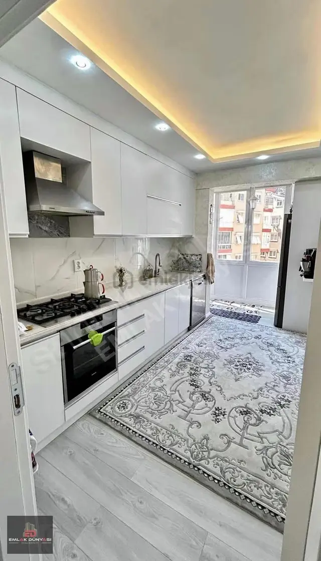 Demircikara Mah. Satılık 3+1 Arakat Daire Site İçerisinde 1