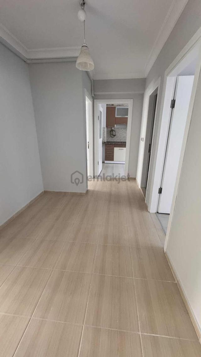 Novuss Gayrimenkul\\gülyaka'da Arakat K.mutfak Kiralık 3+1 5