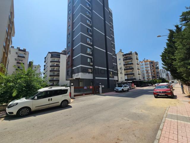 Mezitli Merkez Mah. Site İçinde Satılık 1+1 Daire 5