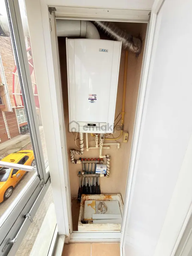 Selimiye Camine Yakın Kiralık 2+1 Ara Kat Daire 4