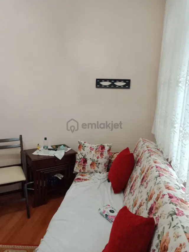 Fatih Şehremini Mahallesi Büyük Saray Meydanın'da /1+1 / 52m2 / Eşyalı Satılık Daire 5