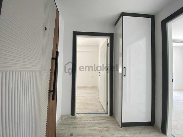 Denize Yakın Geniş 1+1 Satılık Daire 5