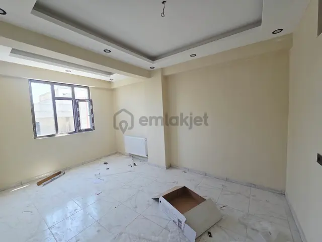 Ahmet Yesevide Satılık 2+1yüksek Giriş Kat Daire
