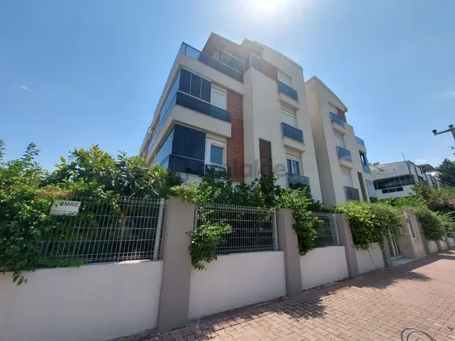 Antalya Güzeloba 2+1 Eşyalı Ve Kapalı Otoparklı Kiralık Daire 1