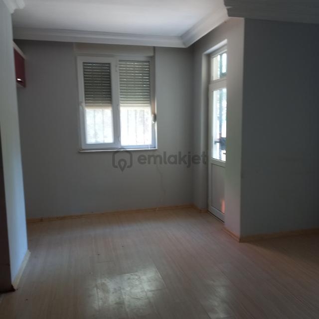 Hüsnü Karakaş Mah Kiralık Daire 4