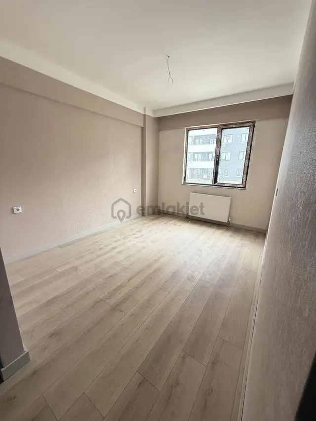 Asm Öniz 500 Evler Sitesinde Katta Satılık 3+1 3
