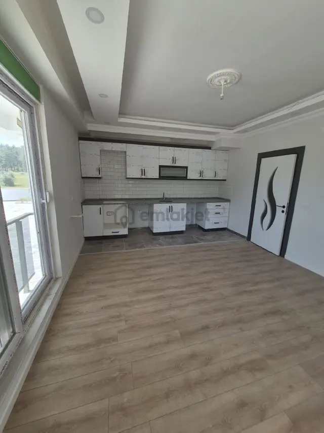 Varsak Karşıyakada Orman Manzaralı 2+1 Daire 2