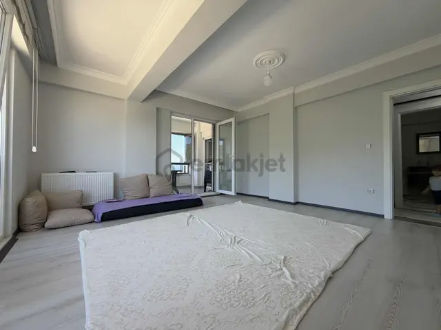 *yiğit Emlak Armutlu'dan*iskele Mevkiinde* 2+1 Manzaralı Daire 4