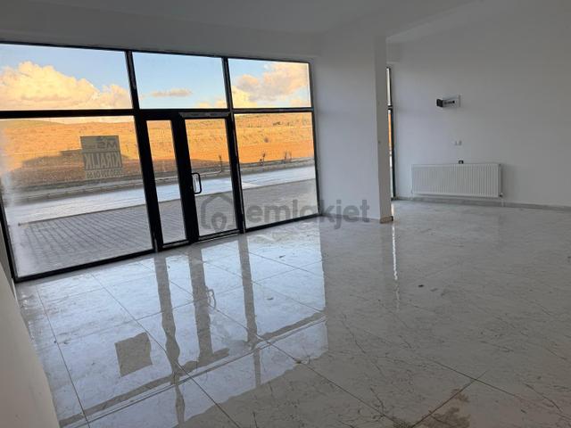 Msyapı Emlaktan Üniversite Bölgesinde Kiralık Dükkan 3