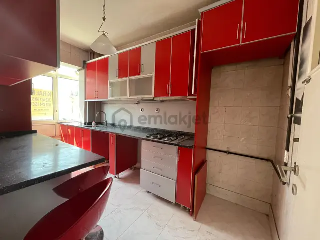 Küçükesat'ın En Güzel Yerinde 1. Kat 125m2 Otoparklı Manzaralı 2