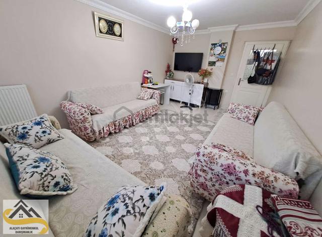 Alaçatı Dan 11 Yaş 1. Kat Asansörlü Masrafsız Daire 2