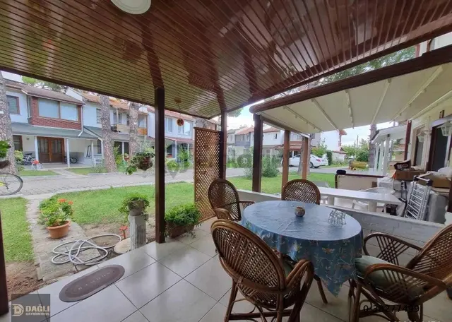 Dağlı Gayrimenkul'den'fırsat 2+1 Denize Yürüme Mesafesi Villa!! 5