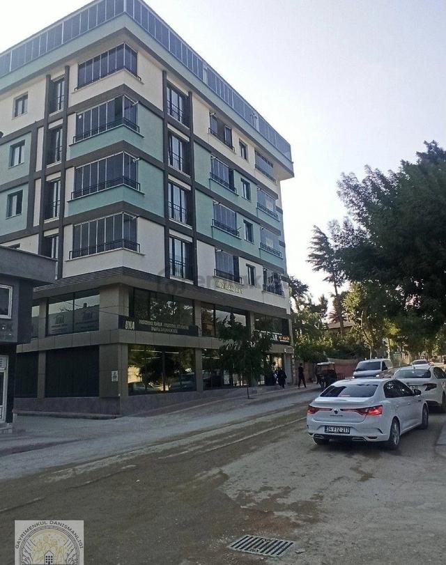 Yuvam Emlaktan Sofular Mah Mızrak Sokakta Kiralık 2+1 Daire 1
