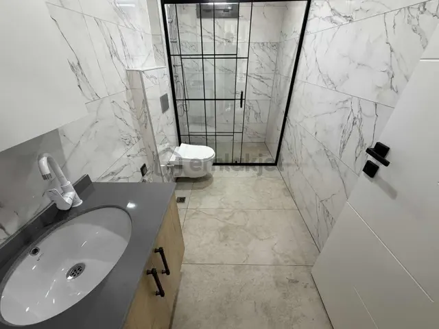 Onmax Bahçelievler'de Satılık Sıfır 1+1 70 M2 Doğalgazlı Daire 2