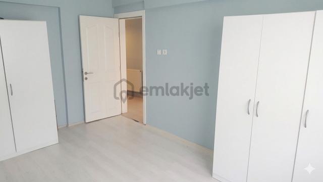 Sırameseler'de Sahibinden Metroyayürüme Mesafesinde Kiralık 2+1 5