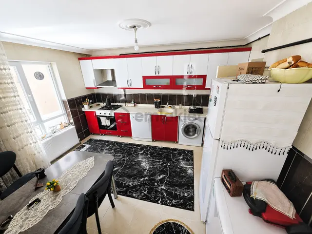 Yükseltepe Mahallesi'nde Cadde Üzerinde | 3+1 Satılık Daire 4