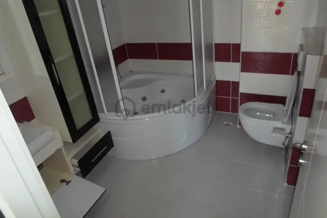 Mersin Mezitli Sitede D.gaz Full Jenrtr Okul Avm 1 Adım Kiralık 2