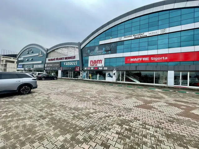 Yıldırım Gayrimenkul'den İzmir Yolu Cadde Üzeri Geniş M2 Ofis 1