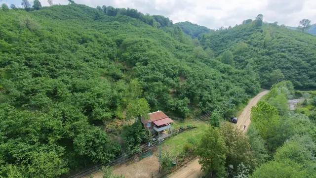 Karapürçek İnönü Mahallesinde 9.5 Dönüm Fındık Bahçesi Ve Ev 4