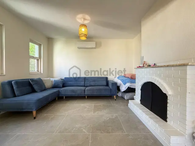 Datça Merkez'de Deniz Manzaralı Özenle Restore Edilmiş Villa 3