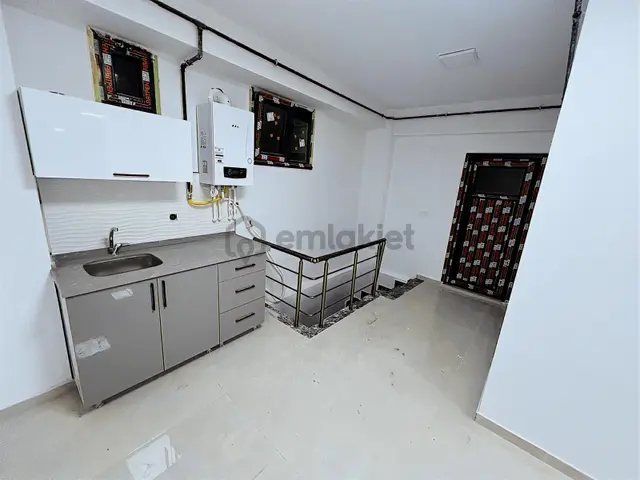 Kiralık İki Katlı Sıfır Dükkan 1