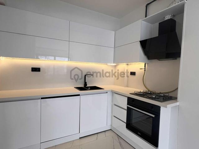 Mithatpaşa Cadde Yakını 3+1 Satılık Çift Cephe Satılık Daire 5