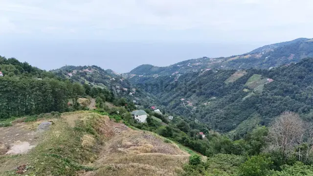 Yardım Emlaktan Akçaabat Mersinde Satılık Tarla 4