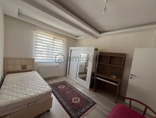 Bulut Emlaktan Tramvaya Yakın Eşyalı 1+1 Kiralık Daire 2