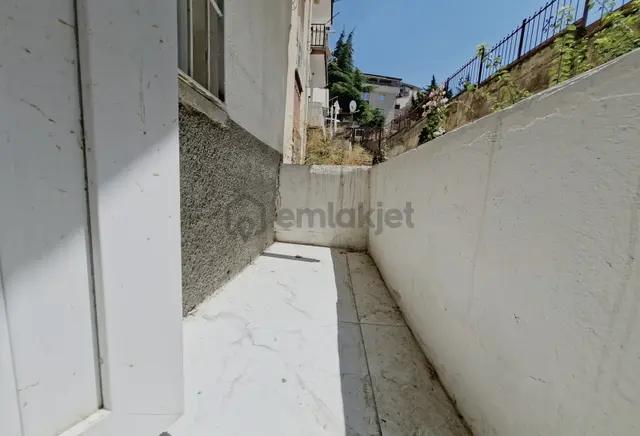 Haserden İncirlide 3+1 Kiralık Full Yapılı Bahçe Kat 3