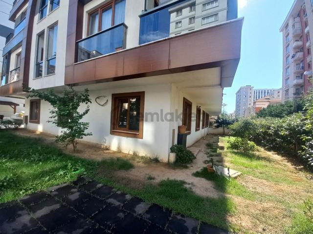 Mehmet Akif Mahallesinde Site İçerisinde Satılık Geniş 1+1 Daire 1