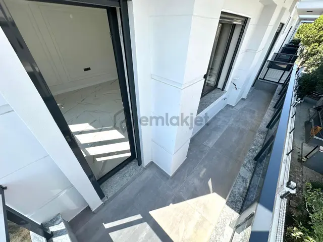 Referans'tan İkizçay'da Yerden Isıtmalı Ara Kat Denize 50 Mt Lüx 2+1 Daire 5