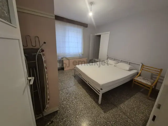 Arel'den Gençlik İle Müjde Sk.köşesi Merkezi 1 Kat Mobilyalı 3+1 3