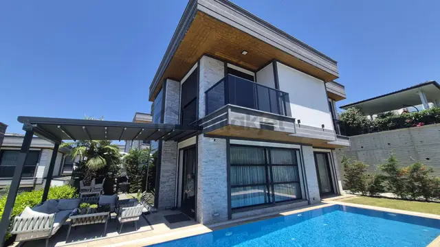 Kuşadası'n Da Full Manzara 4+1 Özel Havuzlu Müstakil Lux Villa 1