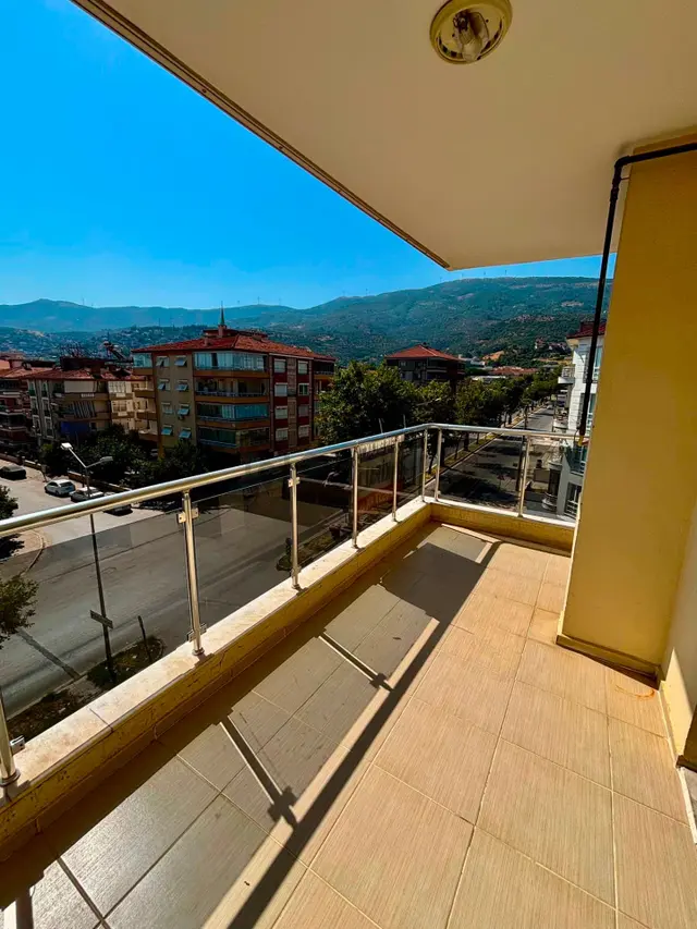 Turgut Özal Bulvarı'nda Manzaralı 3+1 Kiralık Daire 3