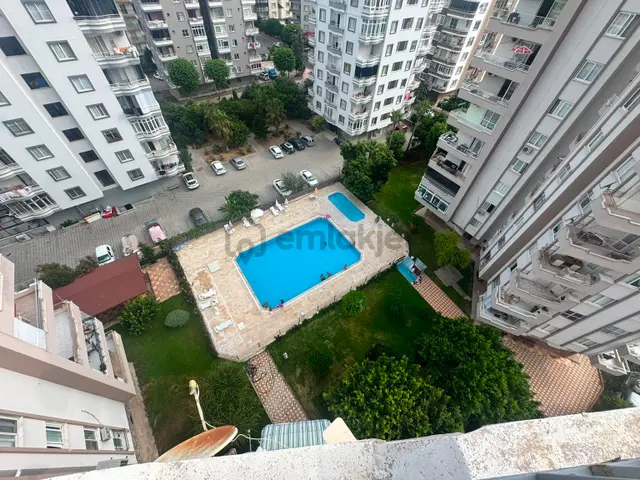 Beykent Den Satılık Havuzlu Daire 1