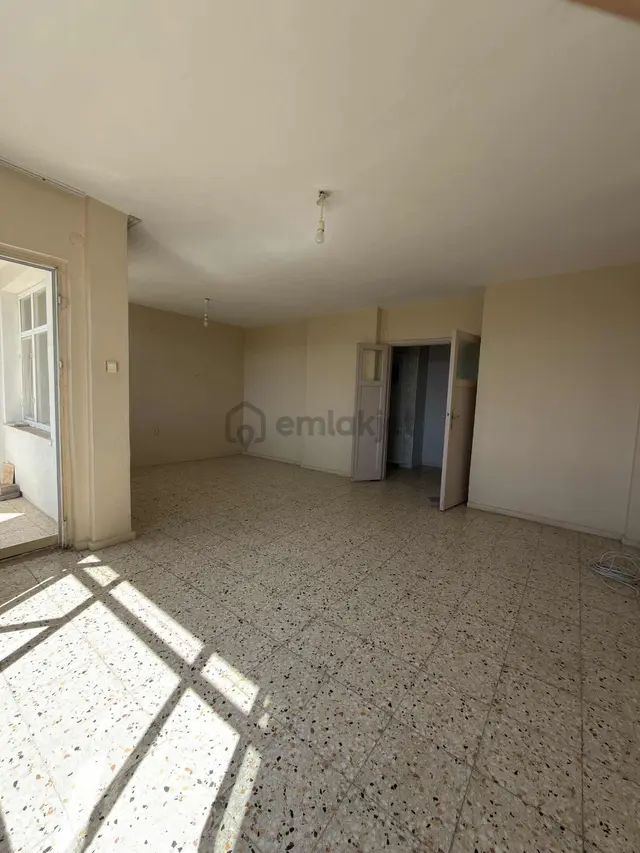Noyan'dan İncirlik Nizamiye Girişinde 3+1 Kelepir Satılık Daire 3