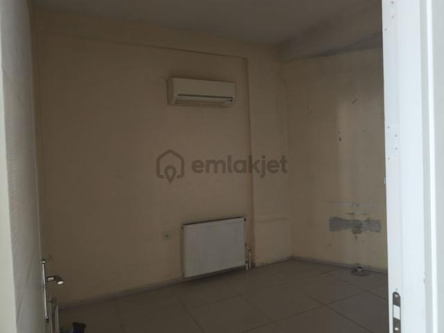 Kahramanlar ' Da 70 M2 Zemin Dükkan 3