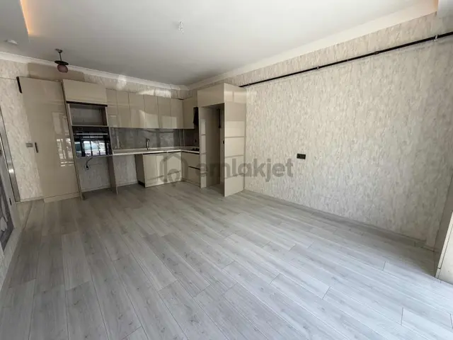 Alaçatı'dan/cam Balkonlu/yerden Isıtmalı/oturuma Hazır/1+1 Daire 4